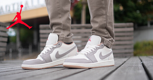 Off-White × Nike Air Jordan 5 \